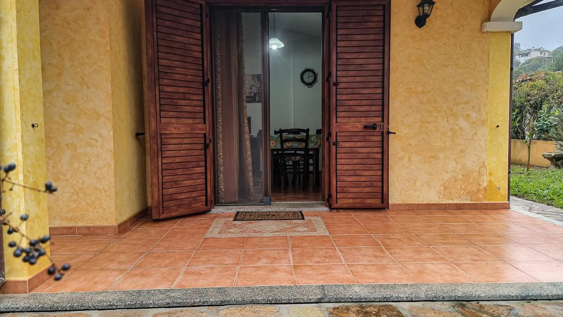 Casa Vacanze Sa Petra Ruja La Caletta Di シニスコーラ